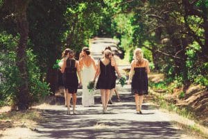 4 tenues adaptées à toutes vos envies pour un mariage !